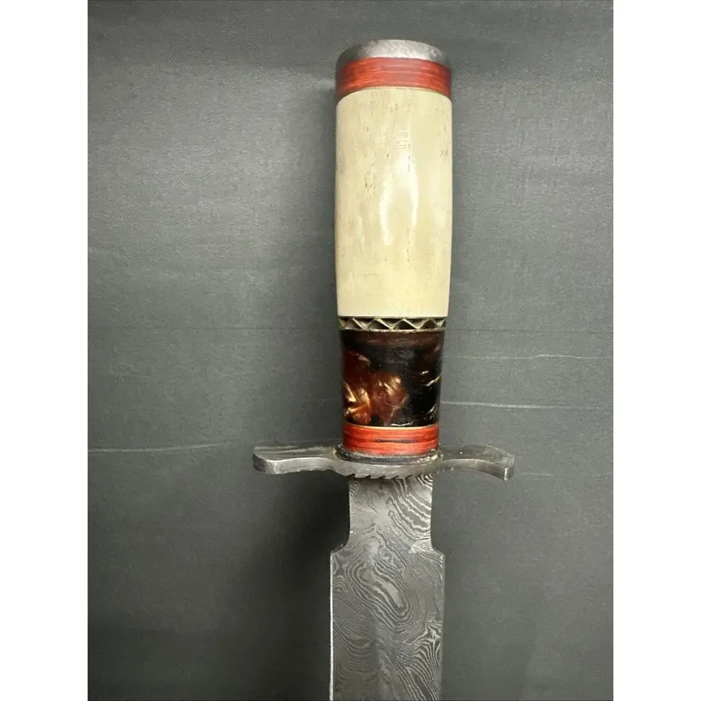 BEAUTIFUL CUSTOM DAMASCUS COLLECTIBLE DAGGER KNIFE MILITARY WORK + LEATHER SHEAT